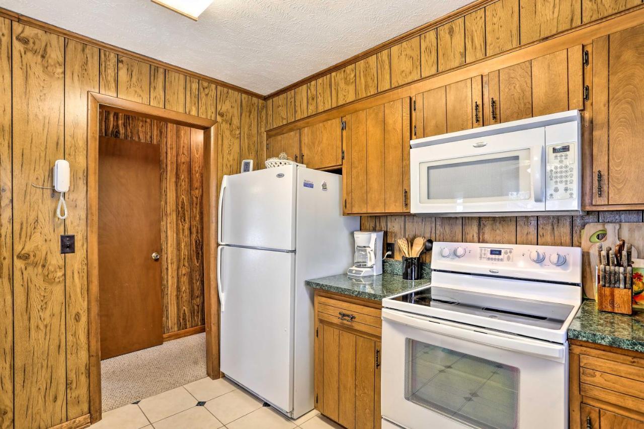 Lake Waccamaw Home With Fenced Yard And Shared Pier! Eksteriør bilde