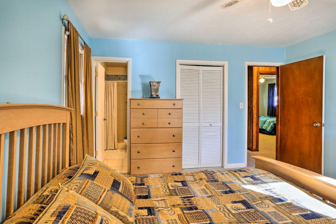 Lake Waccamaw Home With Fenced Yard And Shared Pier! Eksteriør bilde