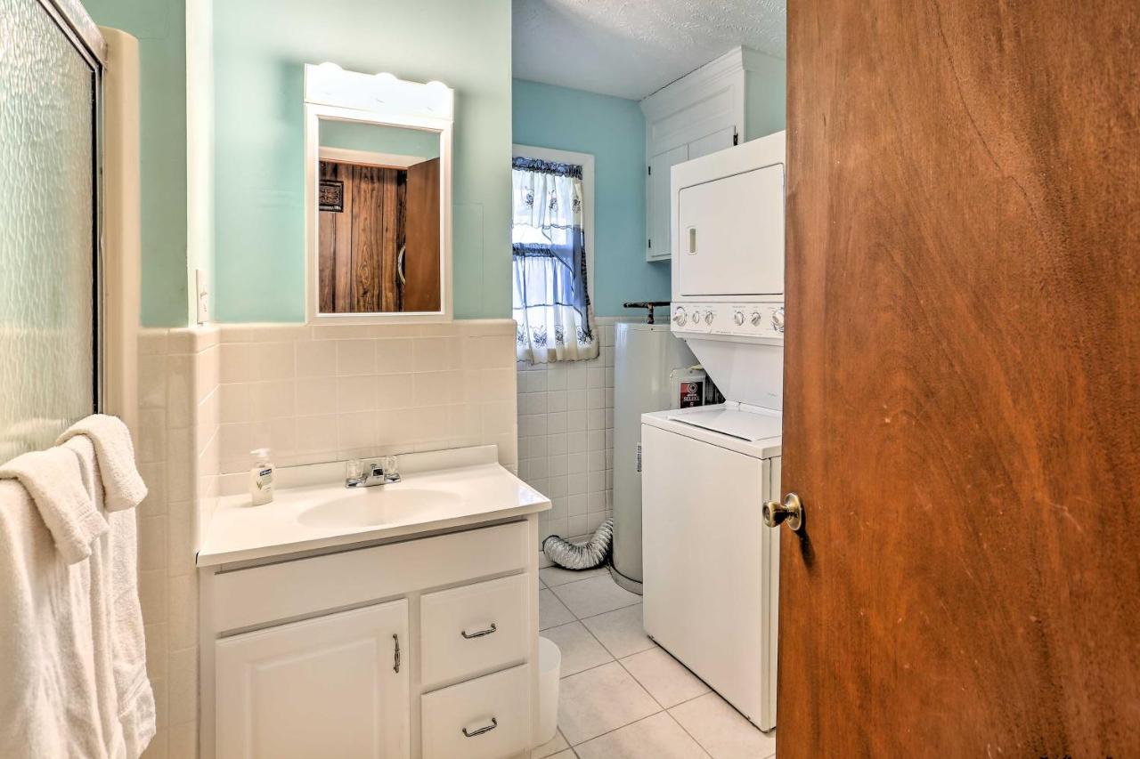 Lake Waccamaw Home With Fenced Yard And Shared Pier! Eksteriør bilde